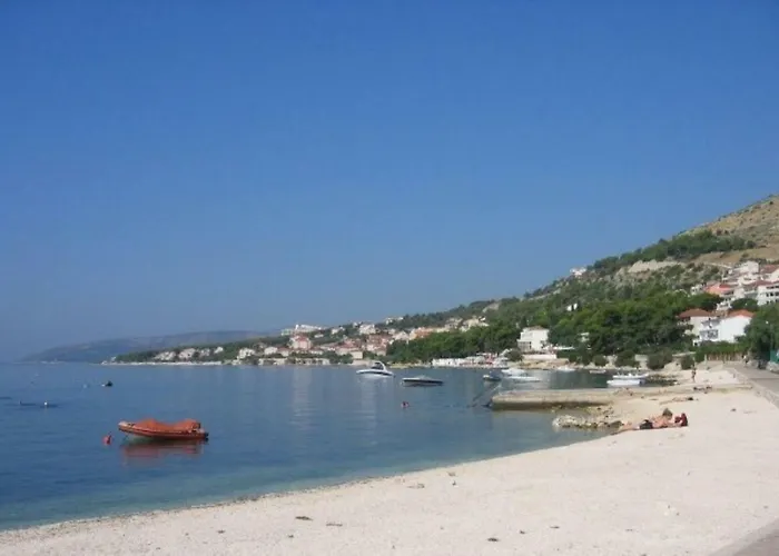 Nada トロギール