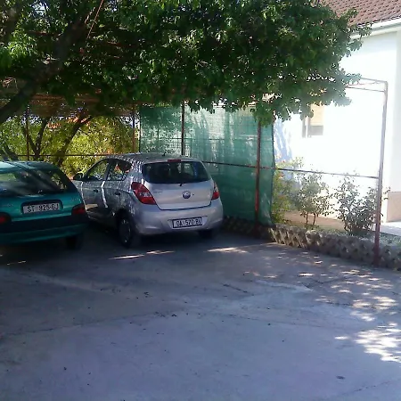 Apartment Nada *