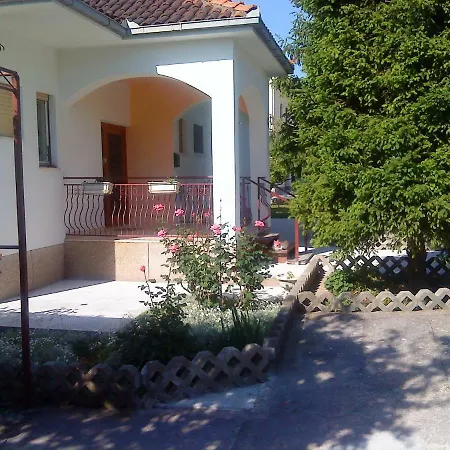 Nada Apartment Trogir